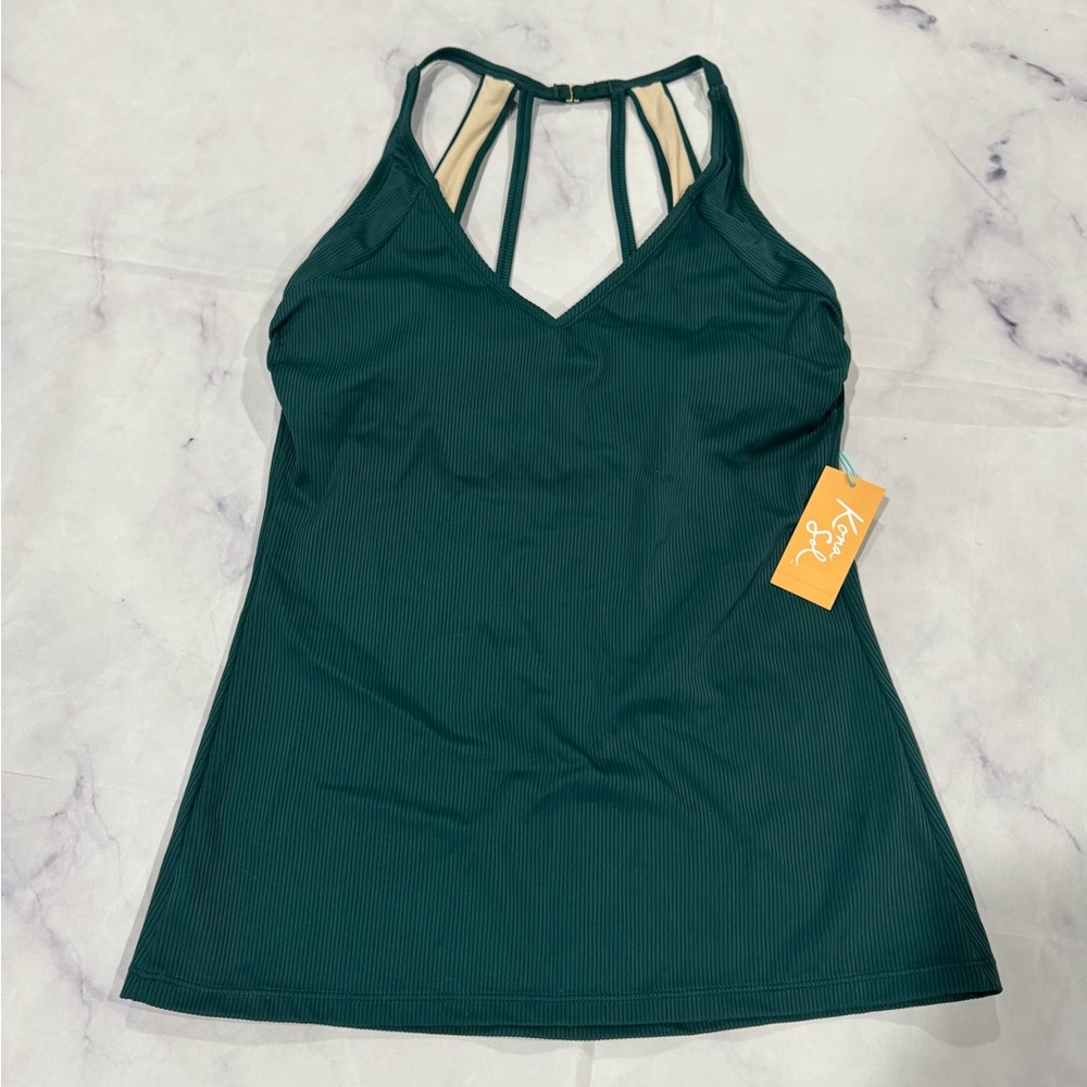 BUNDLE 2 ITEMS FOR $8✨

LAST PRICE🍒🤍KANA SOL tankini top deep green ribbed ✨